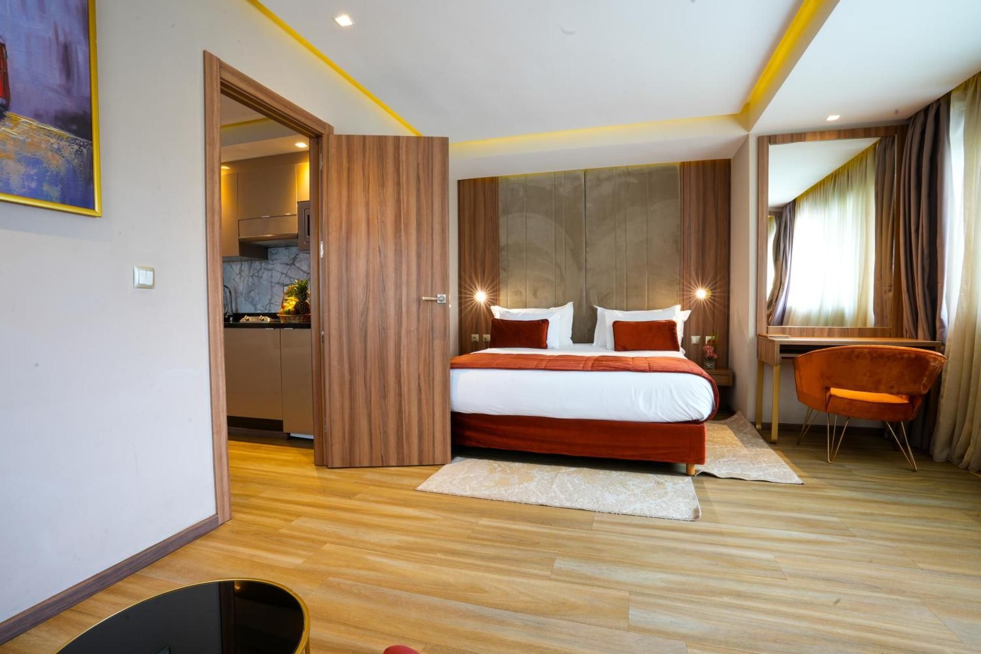 First Suites Hotel Executive Suite