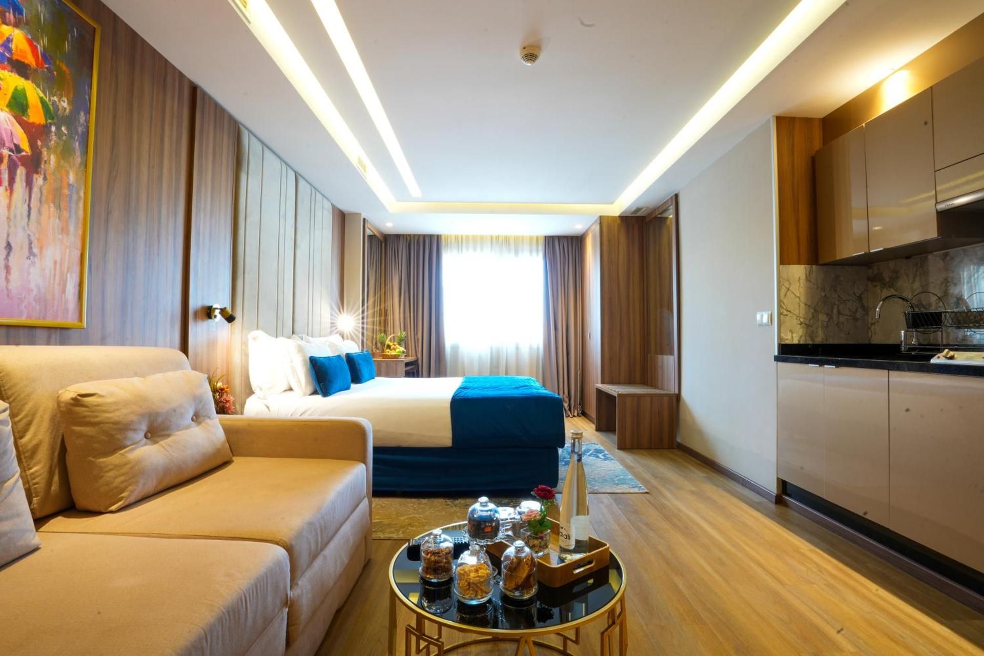 First Suites Hotel Junior Suite 2