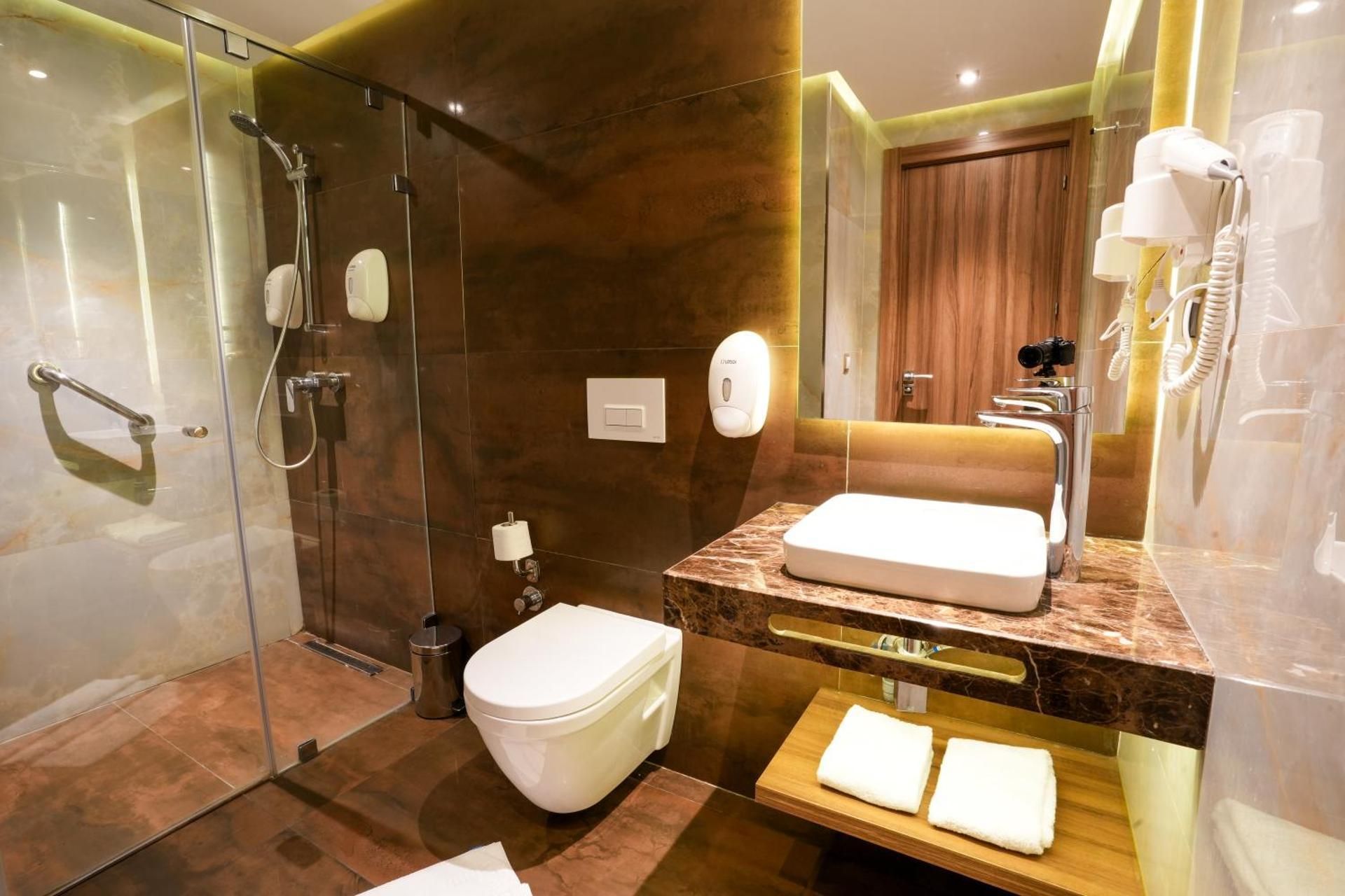 First Suites Hotel Junior Suite 3