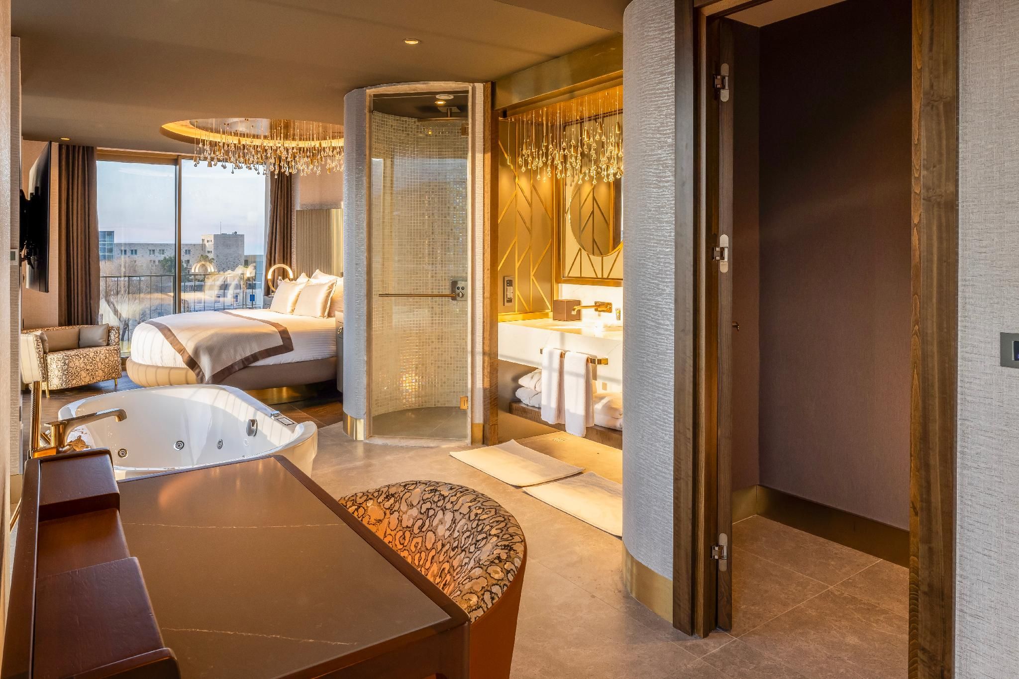 Merit Starlit Hotel & Residences King Suite 2