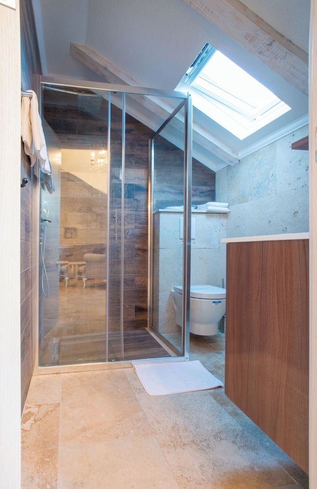 Hotel and Restaurant CONTE Junior suite with a sea view 18