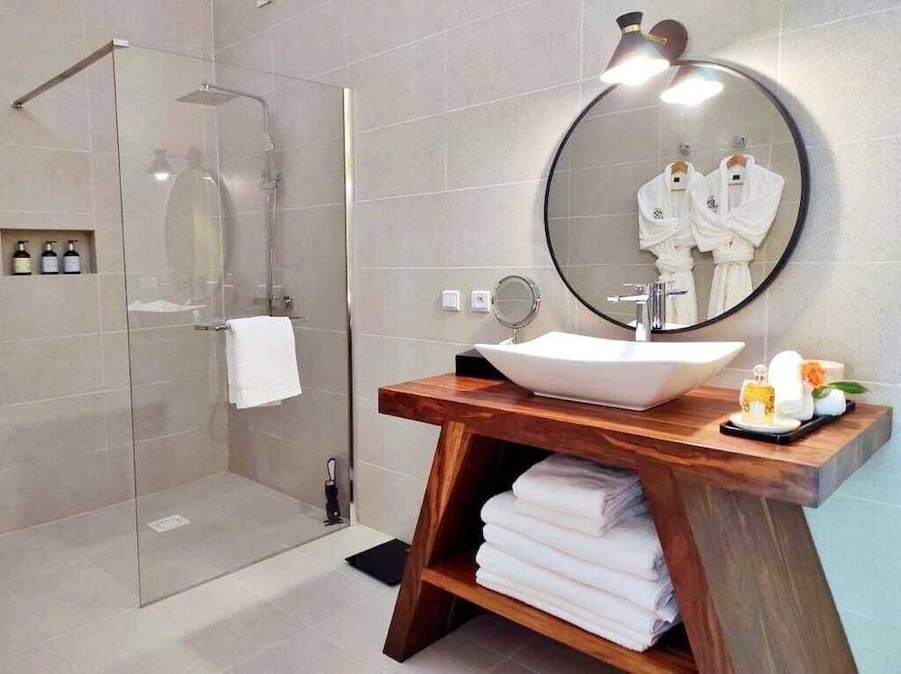 Andriana Resort & Spa Deluxe Room 4