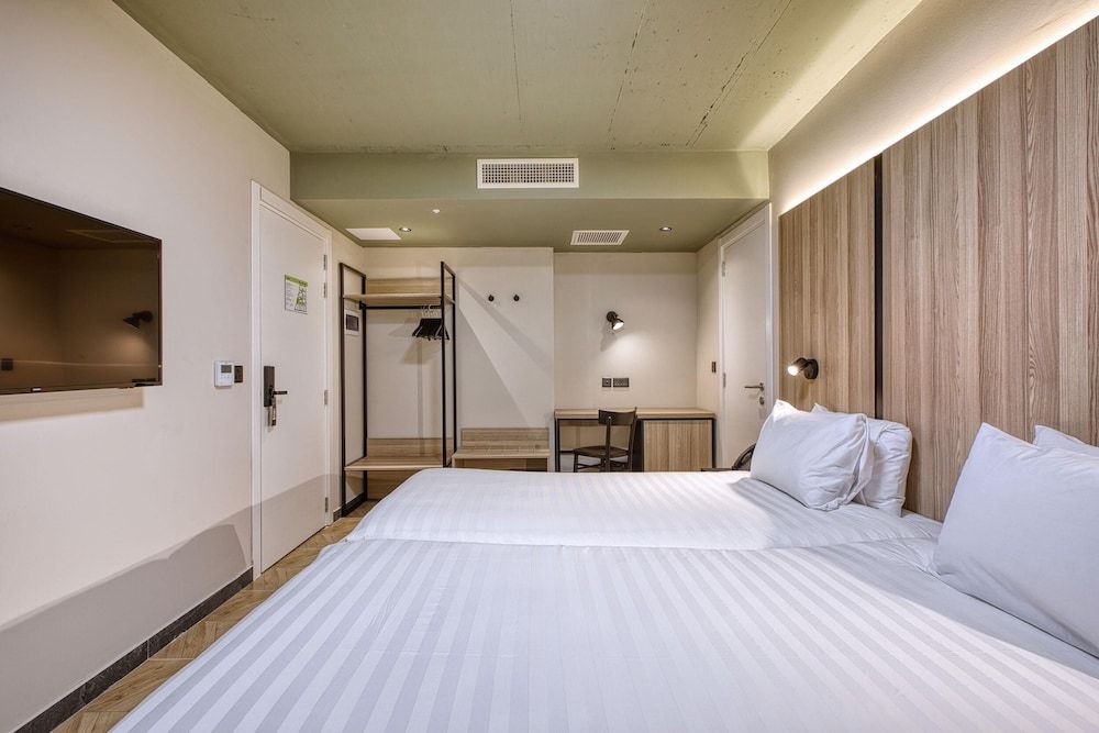 Basic Double Room