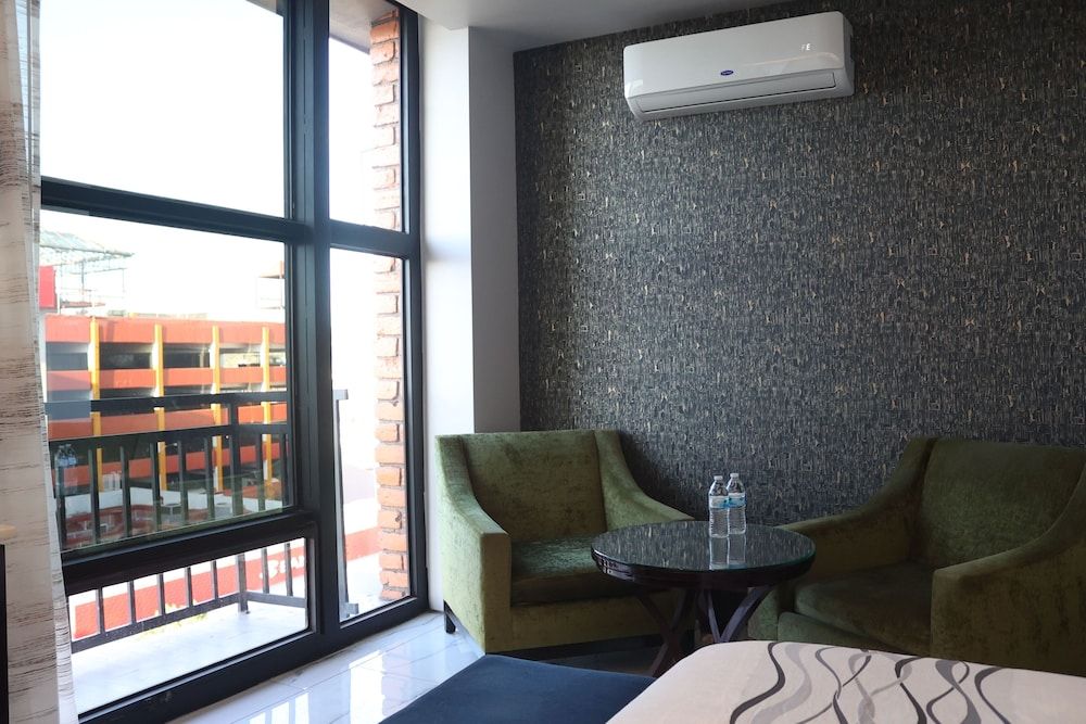 Hotel Wellintown Deluxe Double Room 7