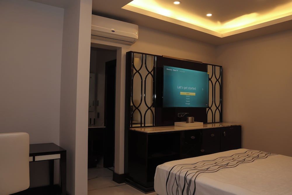 Hotel Wellintown Deluxe Room 8