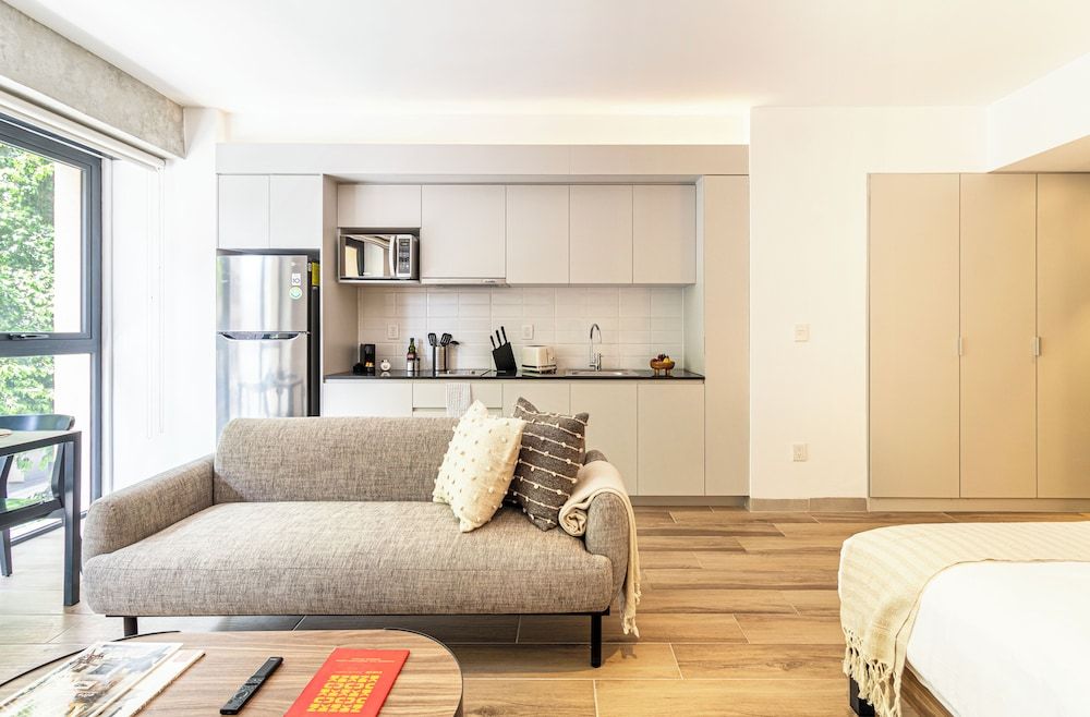 Kukun Reforma Downtown Deluxe Studio Apartment with Queen Bed 12