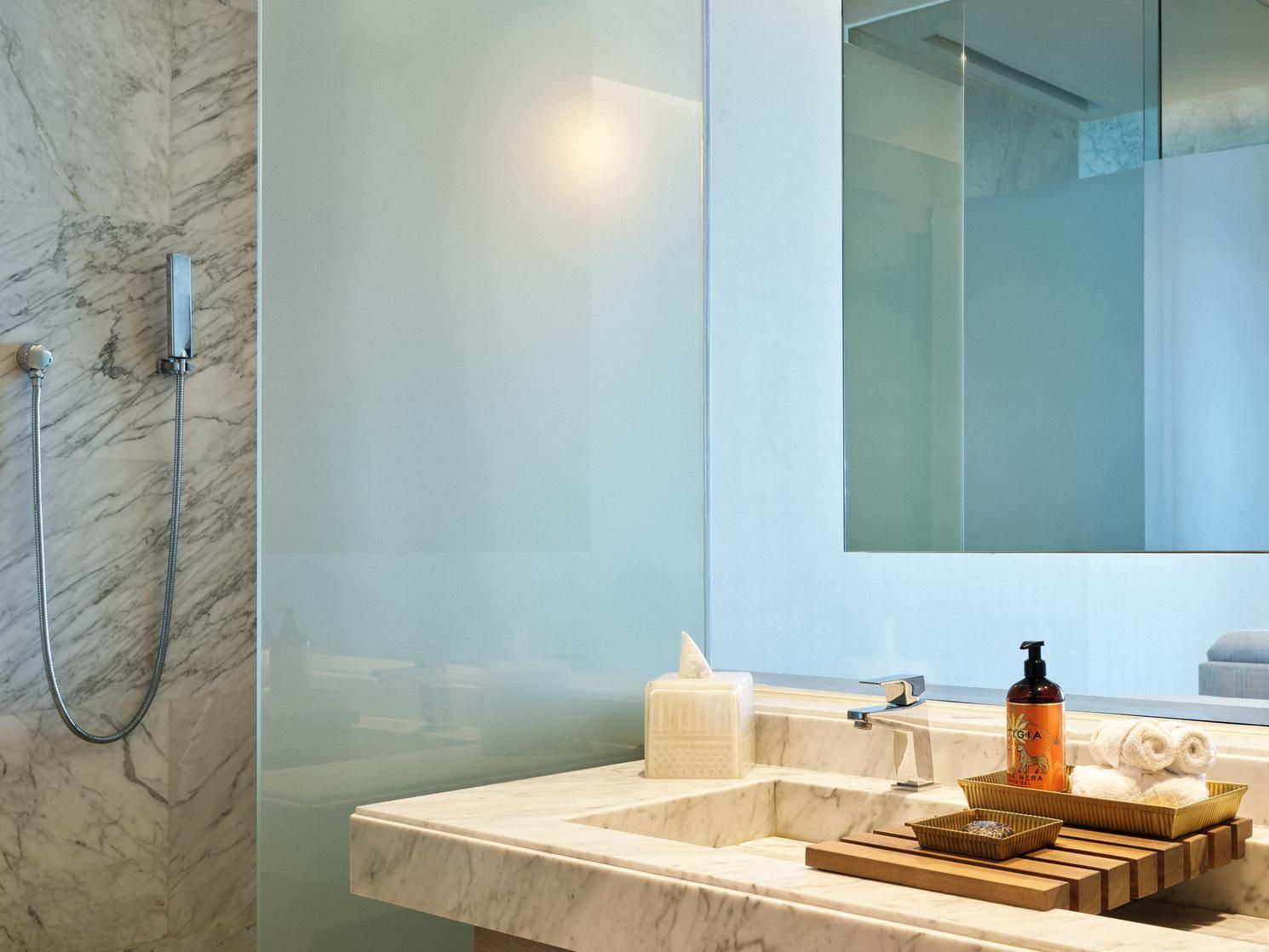 Captivate Swim-Out 2 Queen