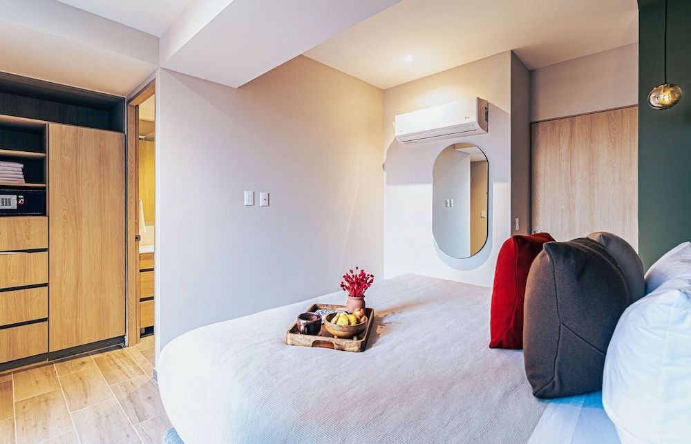 Premier Apartment, Balcony, City View