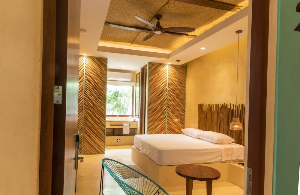 La Galuna Bacalar Deluxe Suite, Jetted Tub 4