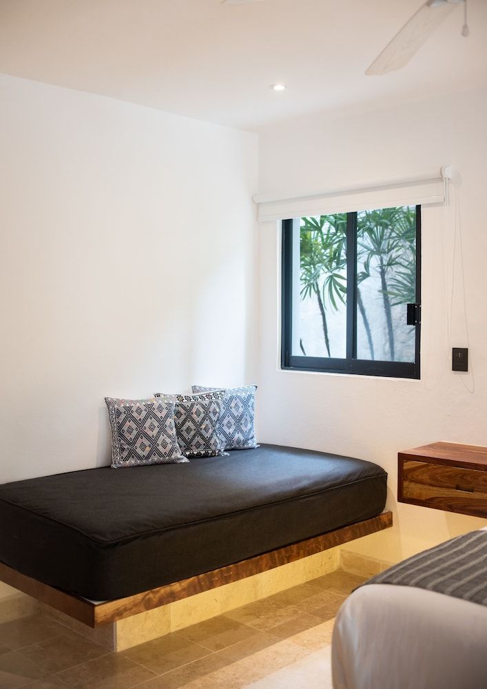 Casa del Jaguar Beach Hotel Suite, 2 Bedrooms 4