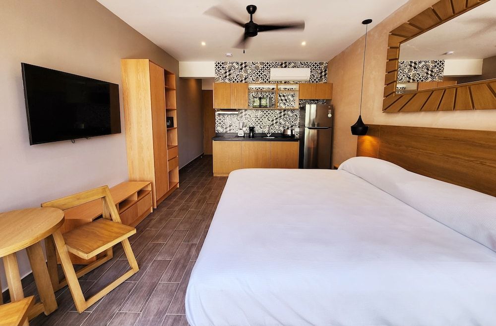 Sofía by Bunik Deluxe Loft