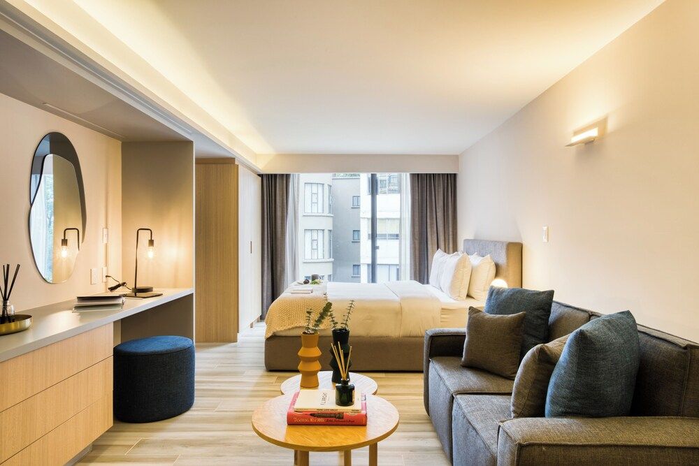 ULIV Parque Lincoln Deluxe Suite 6