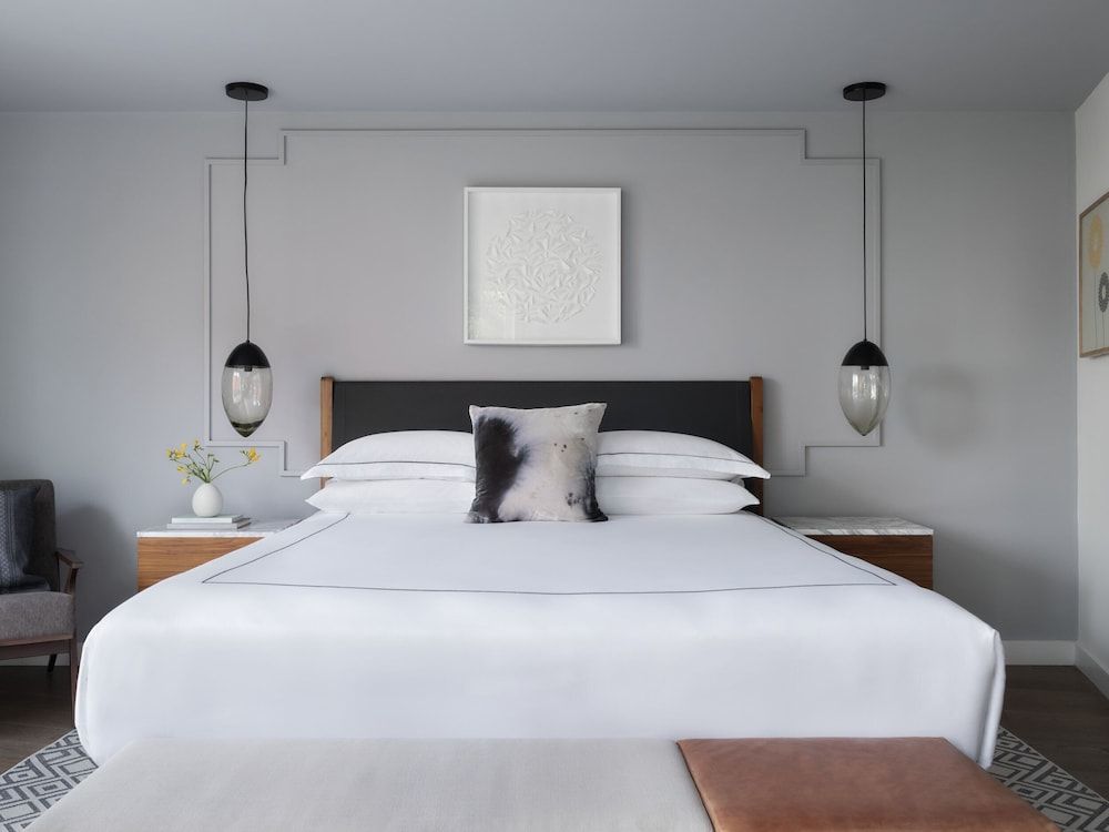 Kimpton Virgilio by IHG Room, 1 King Bed 5