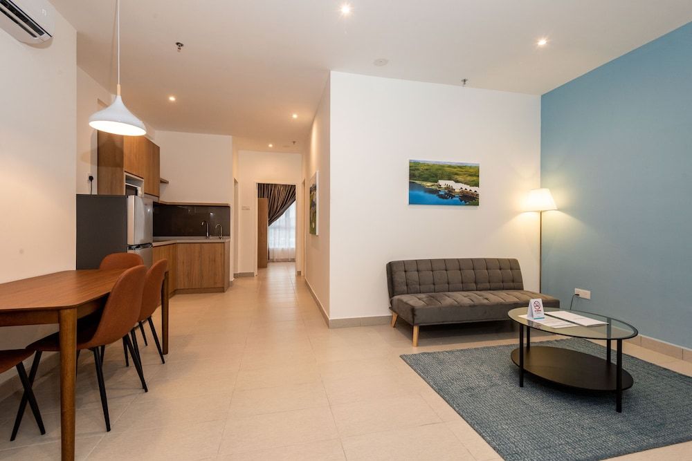 The Signature Serviced Suites Puchong Executive Apartment 10