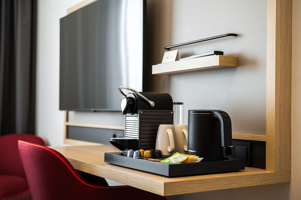 Intercityhotel Leiden Superior Double Room 4