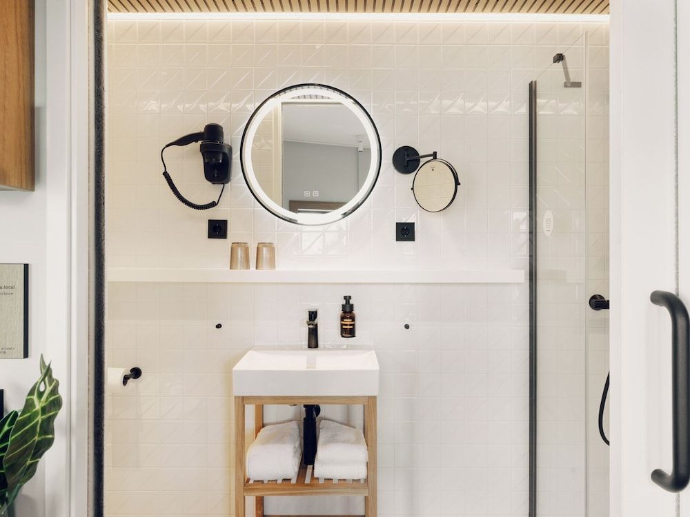 Townhouse Den Haag Deluxe Room 3