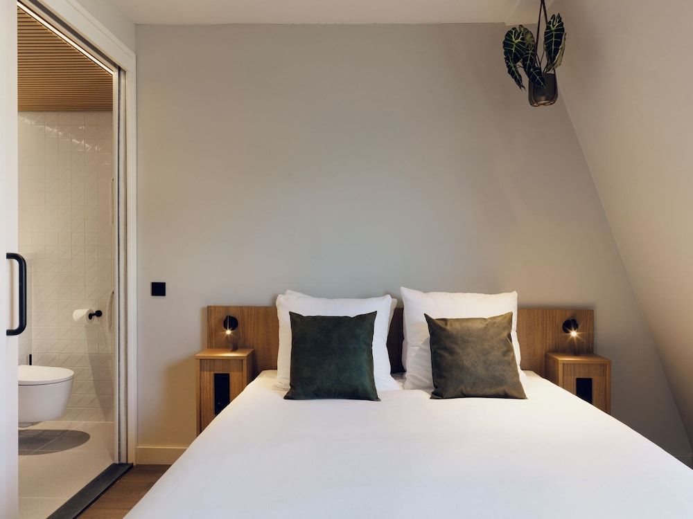 Townhouse Den Haag Comfort Room, City View