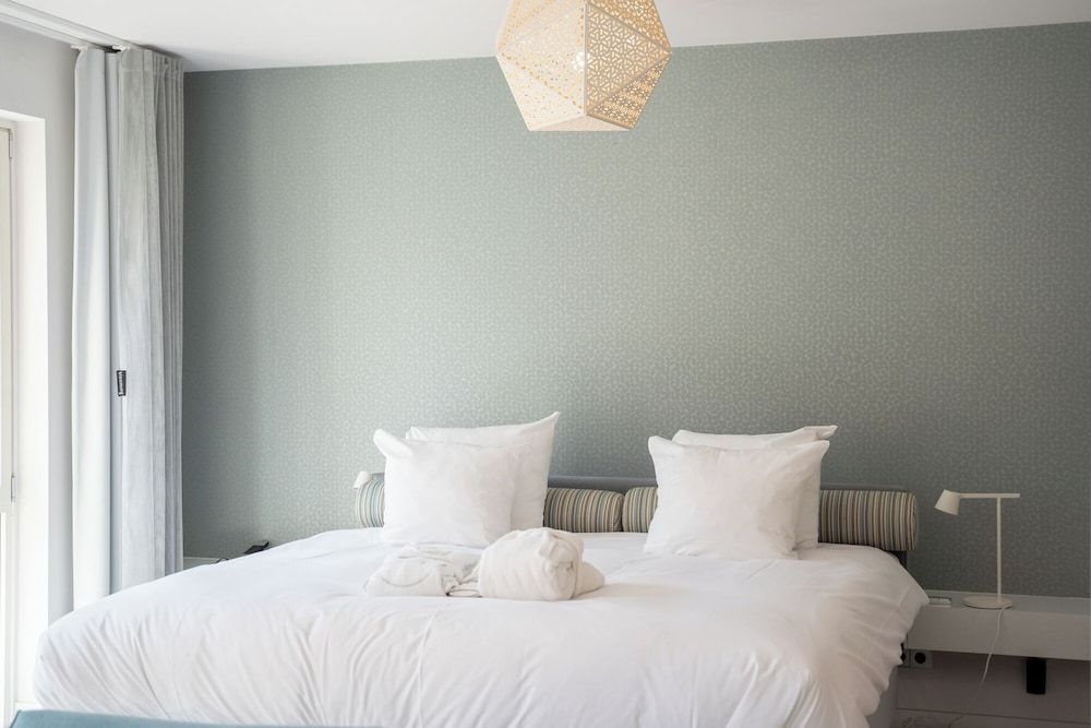 blooming Hotel Waterfront Junior Suite 4