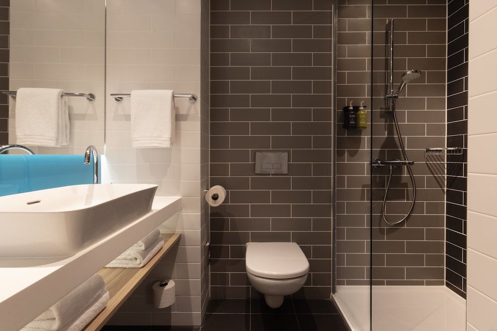 Holiday Inn Express and Suites Deventer by IHG Studio Suite, 1 Queen Bed with Sofa bed 5