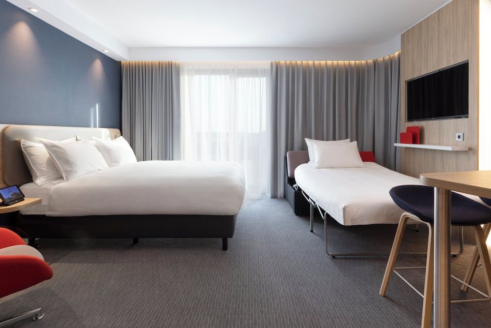 Standard Room, 1 Queen Bed with Sofa bed