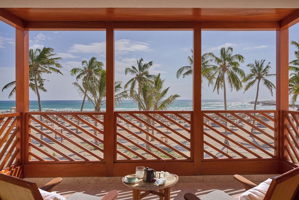 The Club by Fanar Club Executive Room With Aqua Park Entrance 4