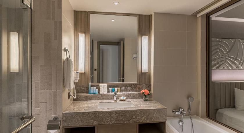 Henann Park Resort Premier Room 5