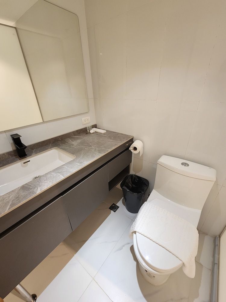 TRAVELITE EXPRESS HOTEL LA UNION Standard Room 5