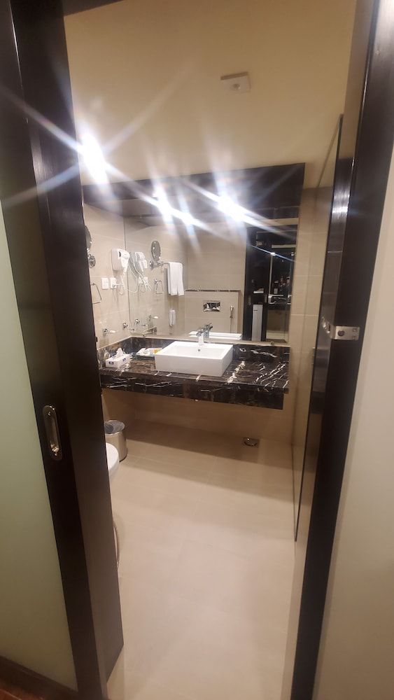 Islamabad Hotel Deluxe Double or Twin Room 6