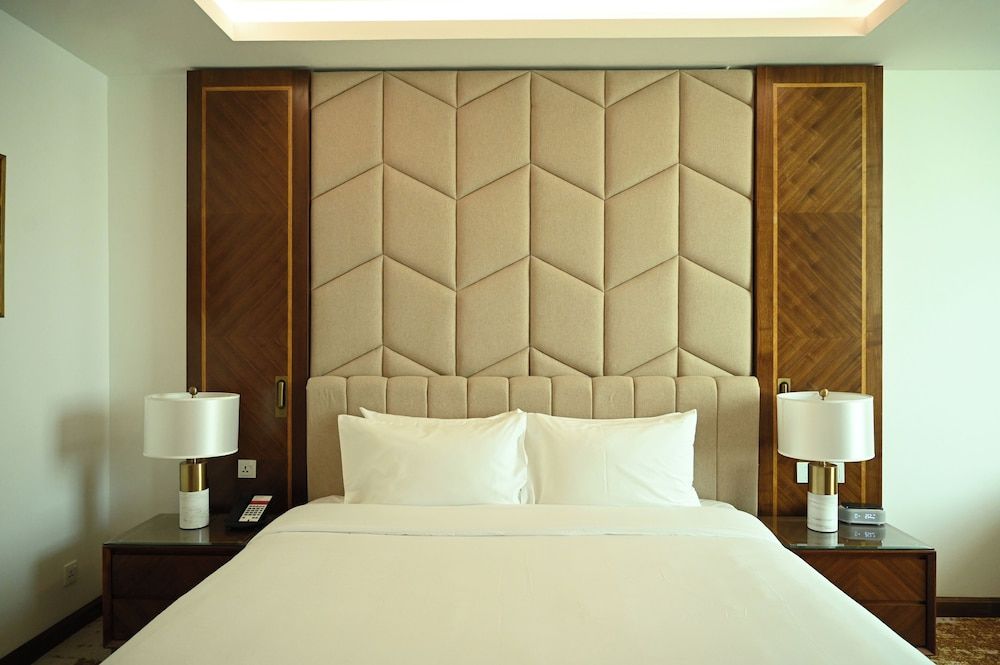 Movenpick Centaurus Islamabad Classic Room, 1 King Bed 3