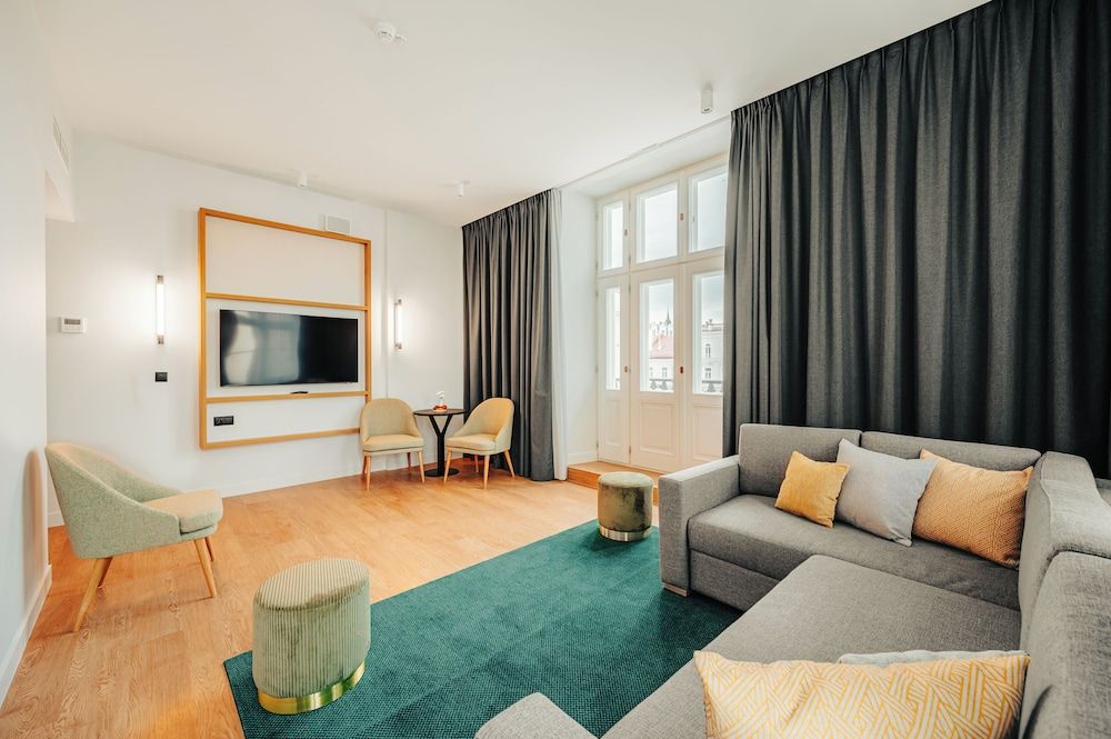 Hilton Garden Inn Radom Suite, 1 Bedroom 8