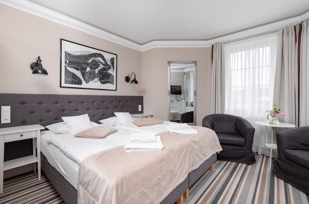 Villa Astra Baltica Room with king-size bed and balcony 4