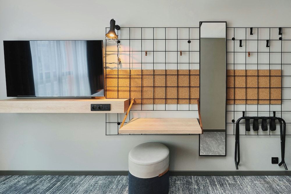 Moxy Warsaw City Room, 2 Twin Beds 6