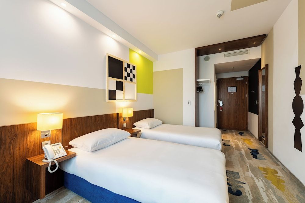 Ibis Styles Warszawa Airport Standard Room, 2 Twin Beds