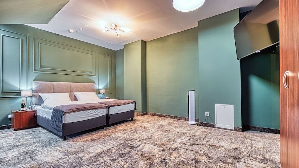 Deluxe Quadruple Room