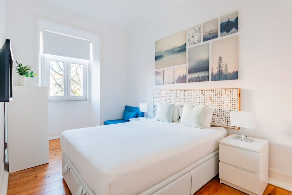 Basic Double Room, Shared Bathroom