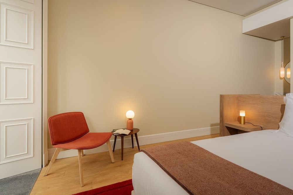 NINE DOTS Azorean Art Boutique Hotel Premium Room 5