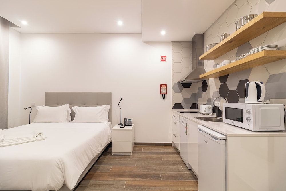 Roots Hotel Studio - disability access 5