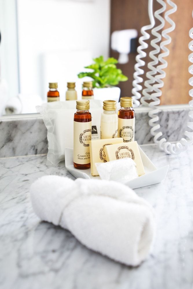 Oca Ribeira do Porto Hotel Superior Twin Room 7