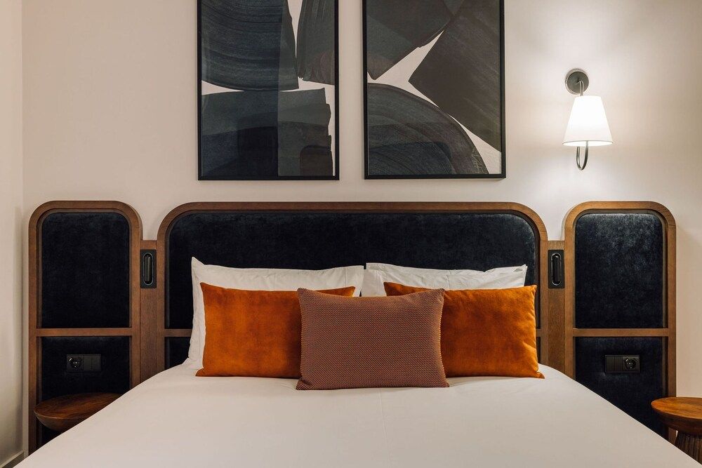 Signature Apartment