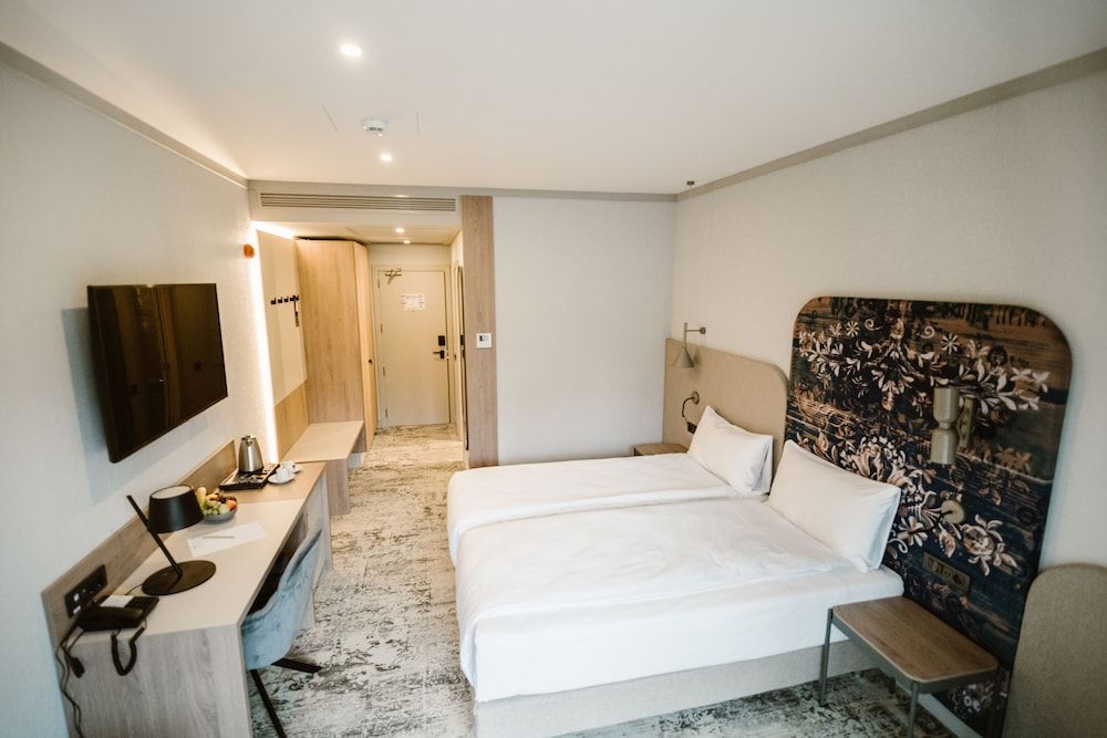 Mercure Sibiu Arsenal Superior Room, 2 Twin Beds 3