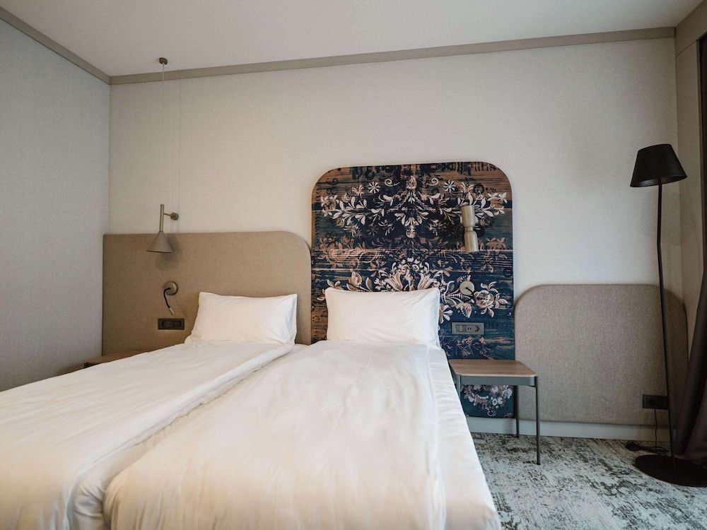 Mercure Sibiu Arsenal Superior Room, 2 Twin Beds 5