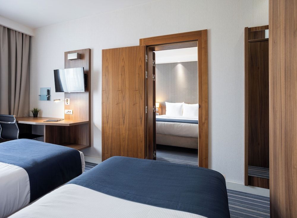 Nobel Palace Hotel Family Quadruple Room 2