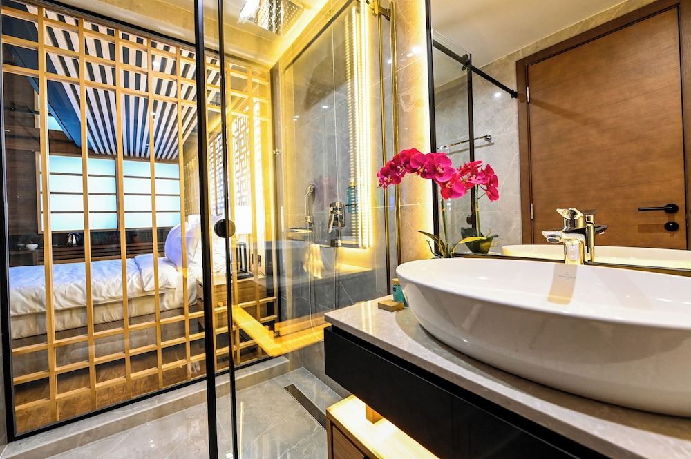 Hanami Design Hotel Standard Double Room 8