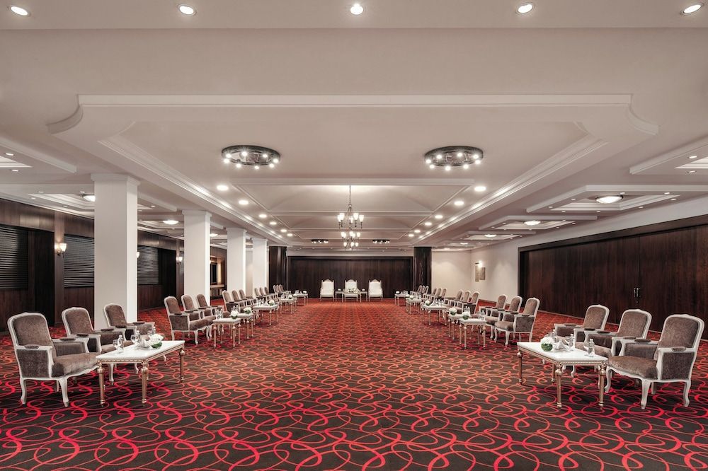 Banquet hall