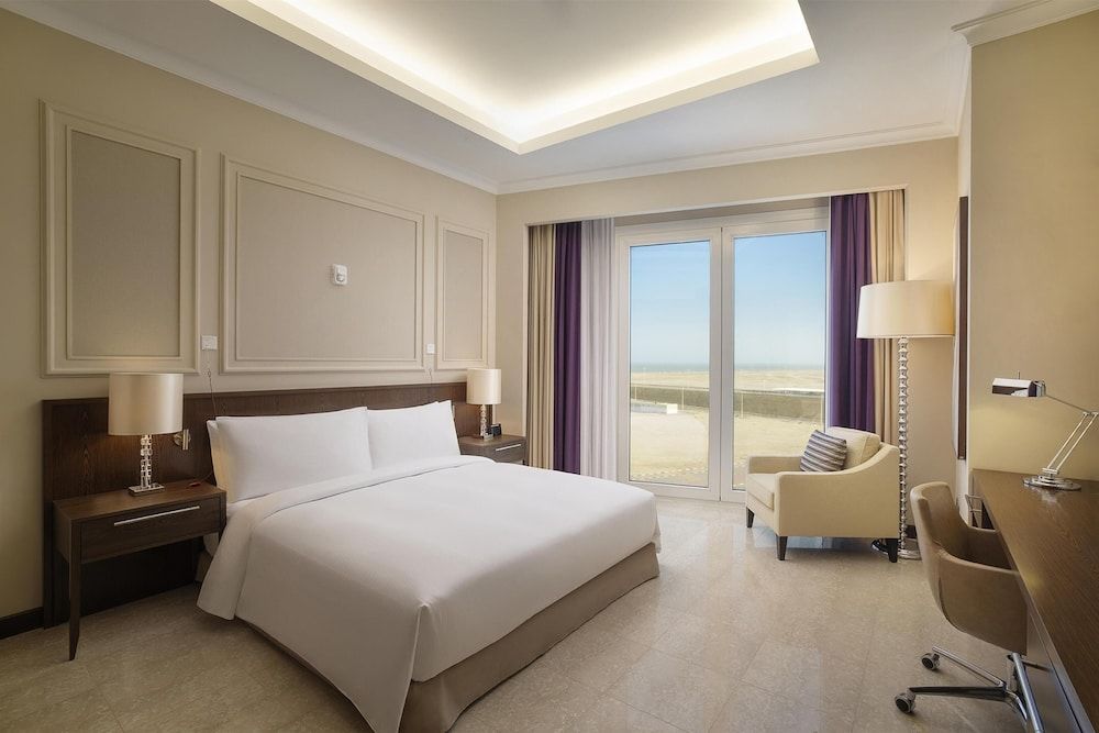 Hilton Al Khobar King Fahd Causeway Room, 1 King Bed, Accessible 3