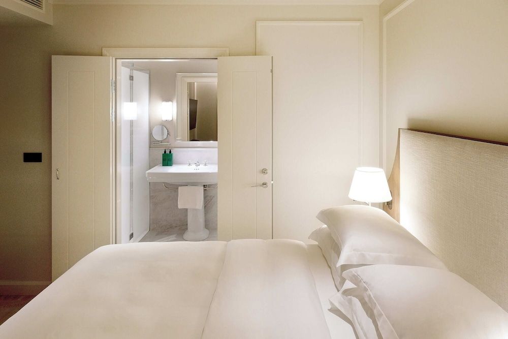 Villa Dahlia Quiet Standard Room (No windows)