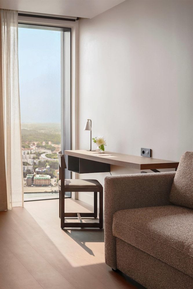 Clarion Hotel Karlatornet Deluxe Room, Non Smoking (Floor 58) 5