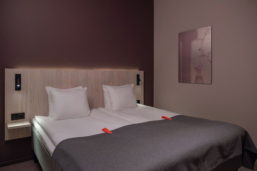 Double Room Small, No Windows