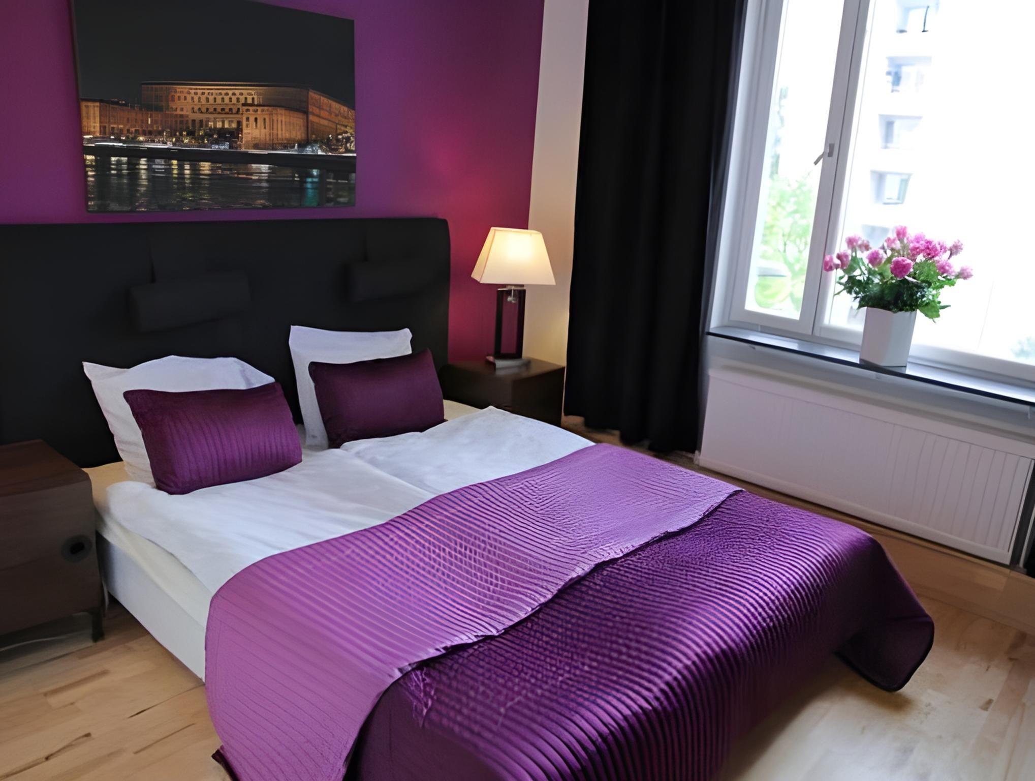 Budget Double Room with Shared Bathroom