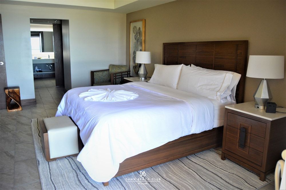 Dawn Beach Club Resort Sint Maarten Panoramic Condo, 3 Bedrooms, Ocean View